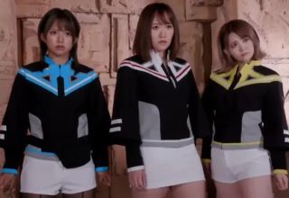 Ba nữ siêu nhân gợi cảm ý chí sắt đá